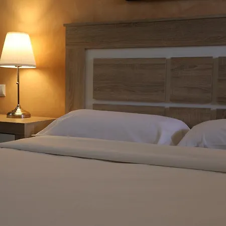 El Celemin De Conil Bed & Breakfast 3*