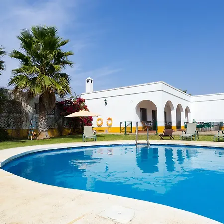 El Celemin De Conil Bed & Breakfast 3*