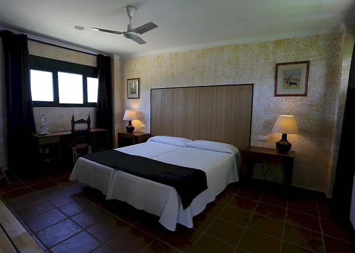 El Celemin De Conil Bed & Breakfast 3*